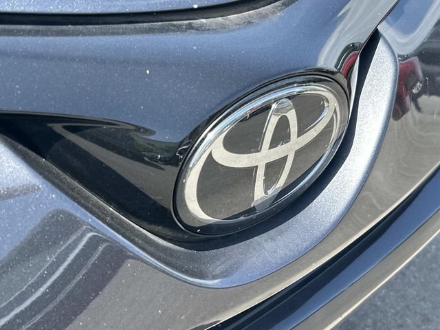 Used 2018 Toyota RAV4 XLE AWD/4WD image 5