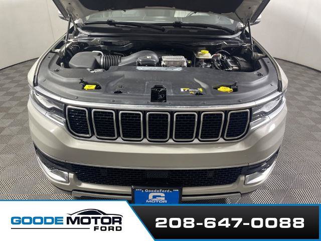 Used 2022 Jeep Wagoneer Series II AWD/4WD image 26