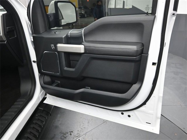 Certified 2019 Ford F150 Lariat w/ Equipment Group 502A Luxury image 32