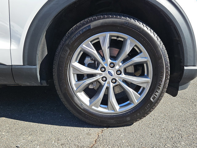 Certified 2023 Ford Explorer XLT w/ Equipment Group 202A image 13