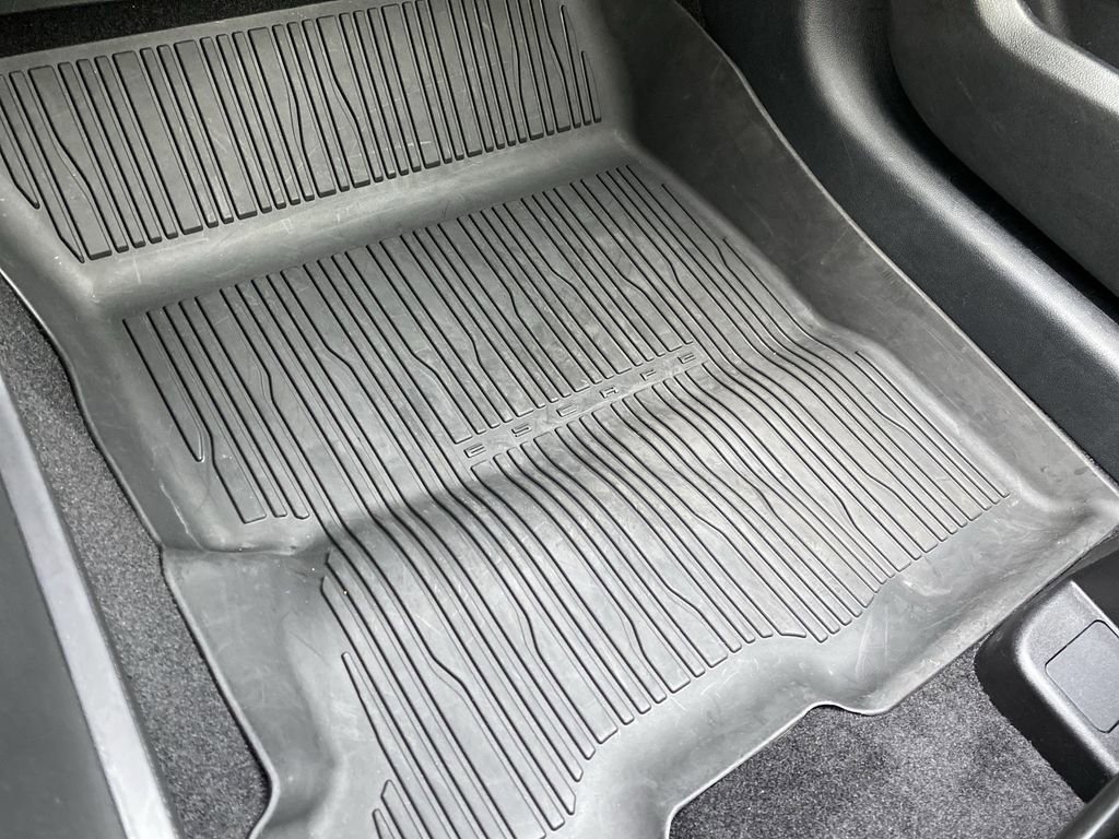 Certified 2025 Ford Escape ST-Line Elite w/ Tech Pack #1 image 8