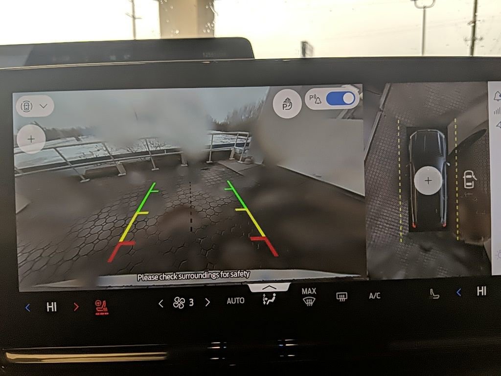 Certified 2025 Ford Expedition Max Platinum image 24