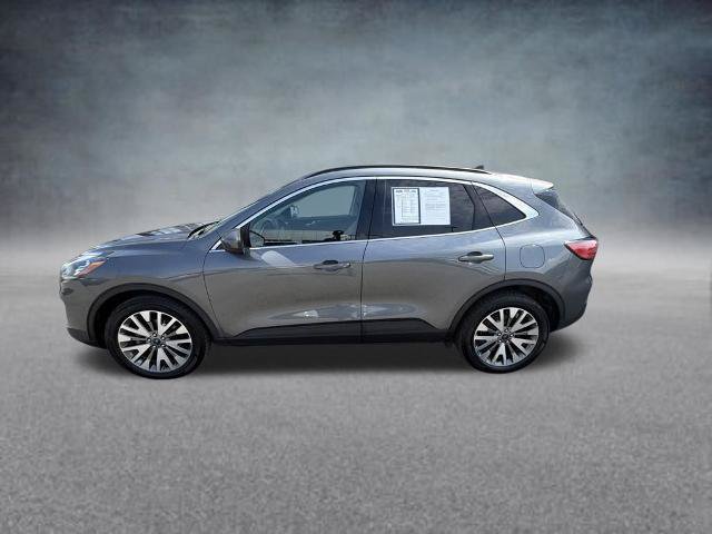 Certified 2022 Ford Escape Titanium AWD/4WD image 2