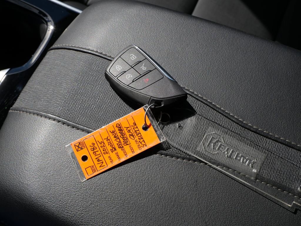 Used 2025 Buick Enclave Preferred image 26