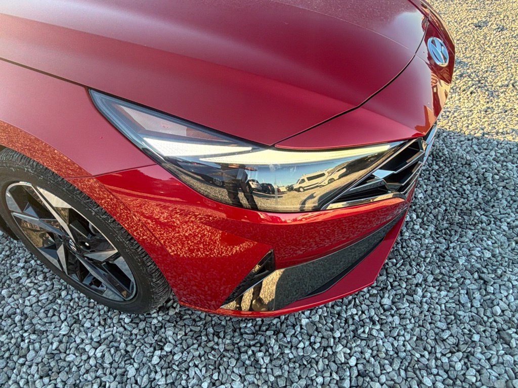 Used 2023 Hyundai Elantra Limited FWD image 15