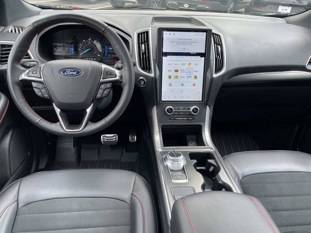 Certified 2024 Ford Edge ST-Line AWD/4WD image 6