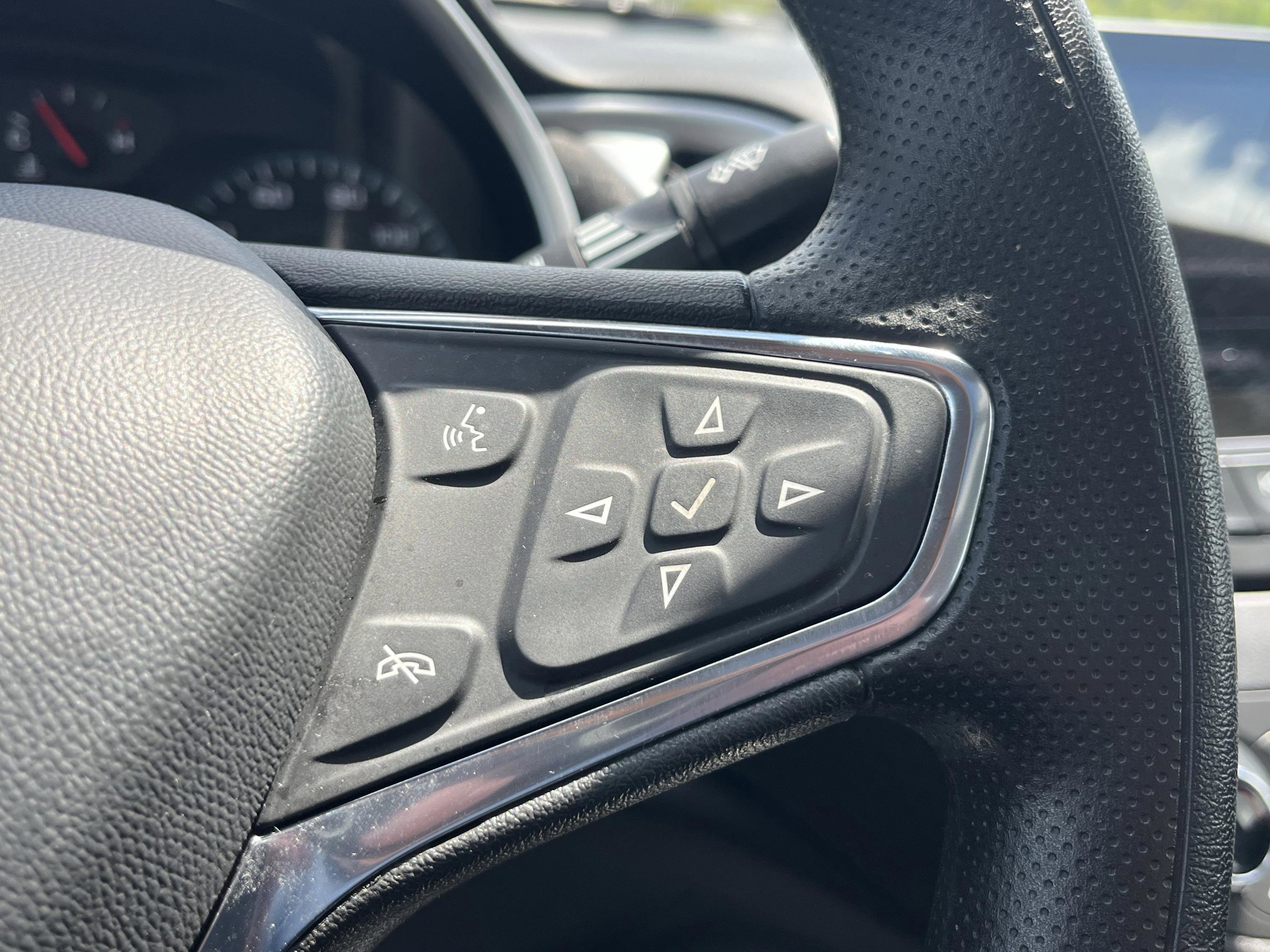 Used 2024 Chevrolet Malibu LT FWD image 17