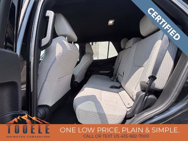 Used 2025 Toyota 4Runner SR5 AWD/4WD image 27