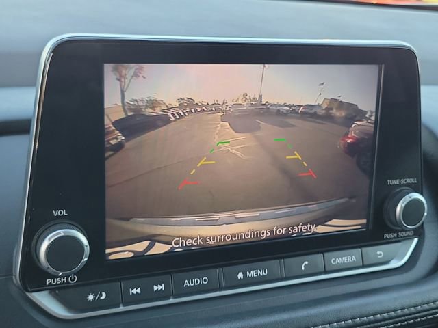 Used 2023 Nissan Rogue SV image 13