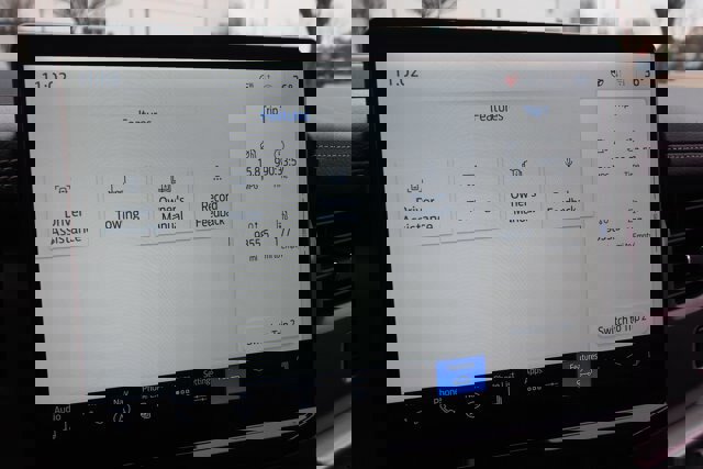 Certified 2024 Ford Expedition XLT image 35