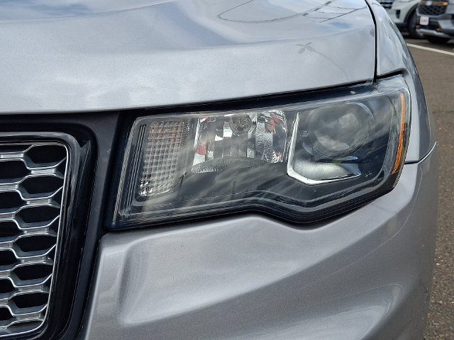 Used 2020 Jeep Grand Cherokee Altitude AWD/4WD image 9