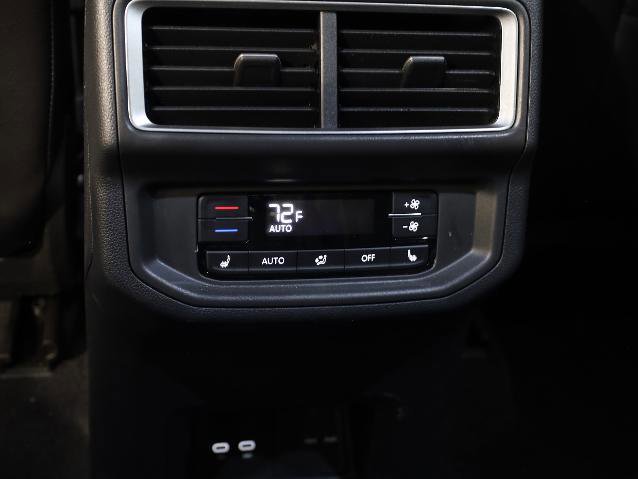 Used 2024 Volkswagen Atlas SEL Premium R-Line image 20