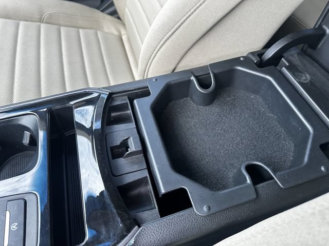 Certified 2020 Ford Edge SE FWD image 25