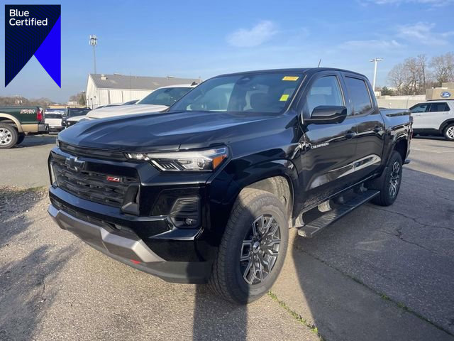 Used 2023 Chevrolet Colorado Z71 w/ Z71 Convenience Package 2