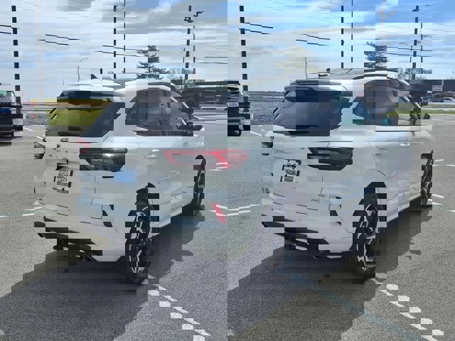 Certified 2023 Ford Escape ST-Line Select w/ Tech Pack #2 image 5