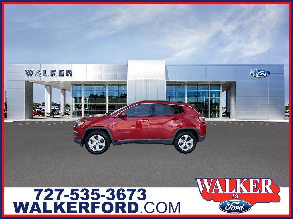 Used 2018 Jeep Compass Latitude FWD image 1