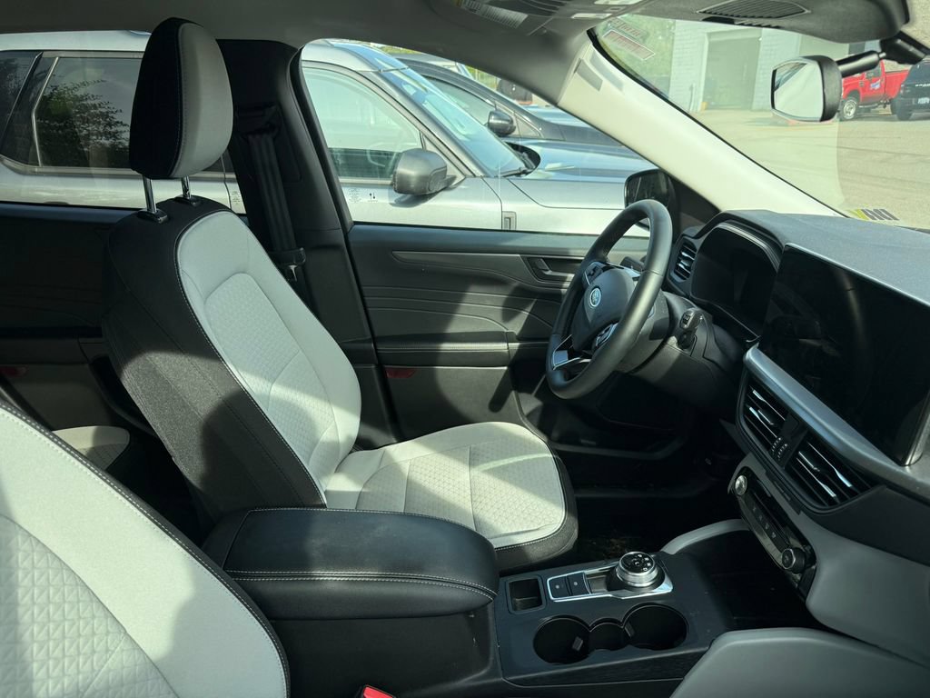 Certified 2024 Ford Escape Active w/ Tech Pack #1 AWD/4WD image 7