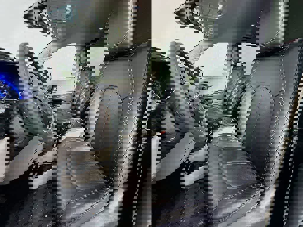 Used 2022 Chrysler Pacifica Touring-L image 15