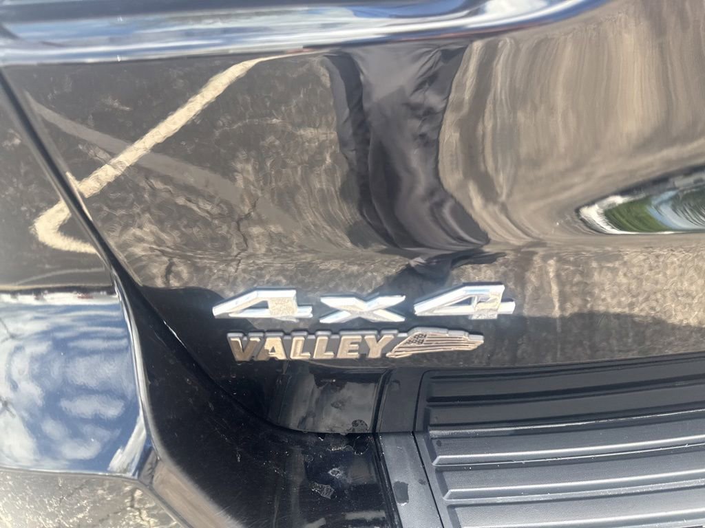 Used 2017 Jeep Grand Cherokee Laredo AWD/4WD image 45