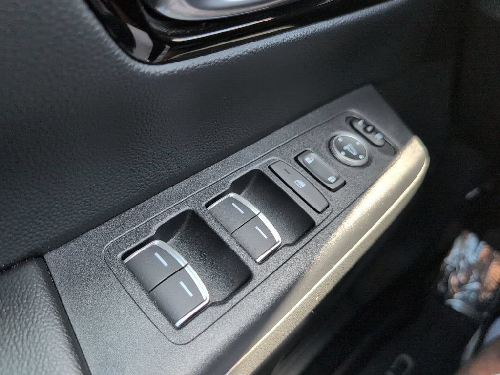Used 2025 Honda CR-V EX-L image 24