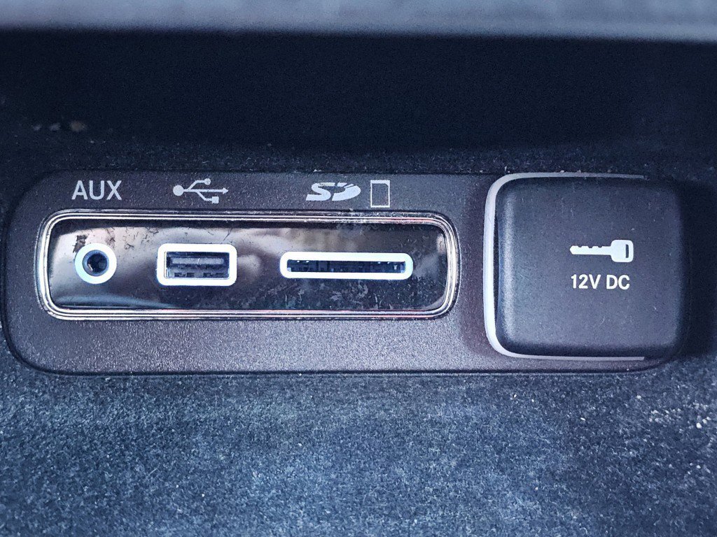 Used 2017 Jeep Grand Cherokee Limited w/ Trailer Tow Group IV image 14