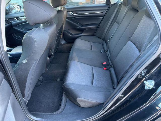 Used 2018 Honda Accord LX image 9