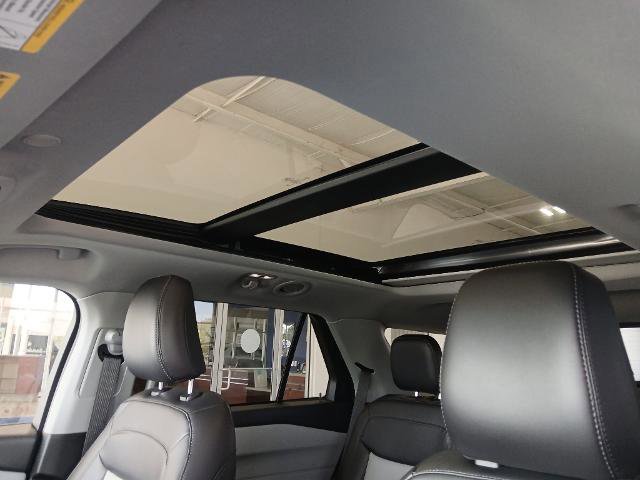 Certified 2023 Ford Explorer XLT w/ Equipment Group 202A image 17