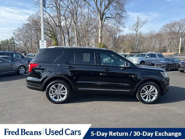 Certified 2018 Ford Explorer XLT w/ Equipment Group 202A AWD/4WD image 6