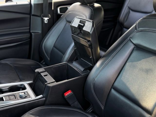 Certified 2023 Ford Explorer XLT w/ Equipment Group 202A image 33