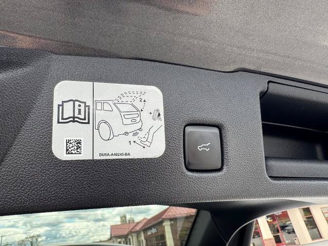 Certified 2020 Ford Escape Titanium AWD/4WD image 28