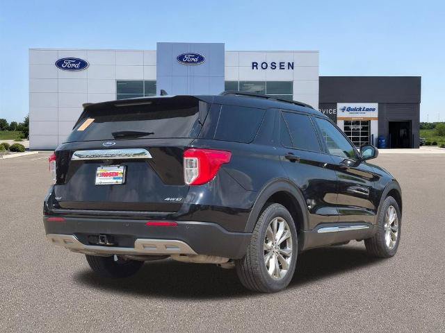 Certified 2023 Ford Explorer XLT w/ Equipment Group 202A AWD/4WD image 3