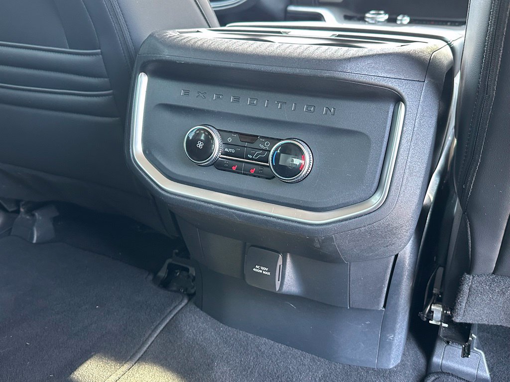 Certified 2025 Ford Expedition Platinum AWD/4WD image 25