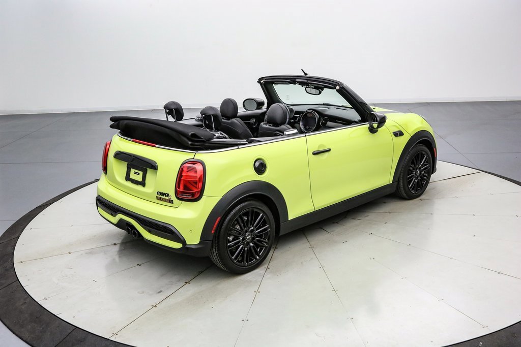Used 2024 MINI Cooper S w/ Signature Upholstery Package image 6