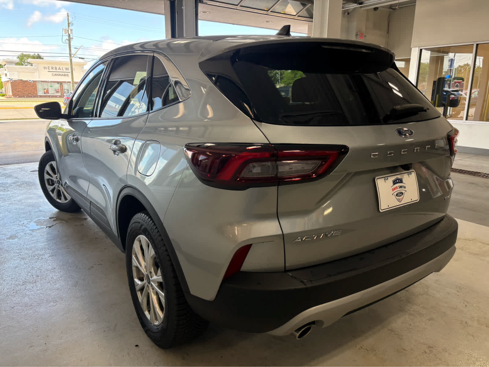 Certified 2023 Ford Escape Active AWD/4WD image 5