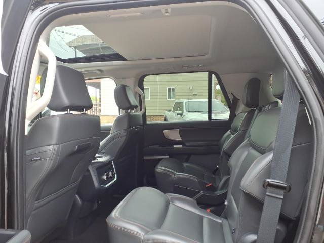 Certified 2025 Ford Expedition Active AWD/4WD image 17