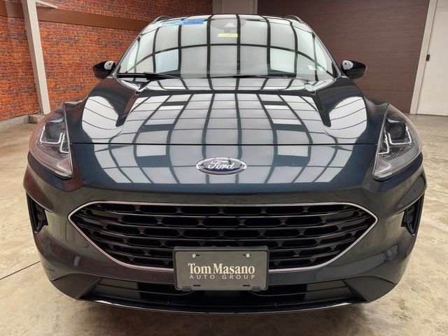 Certified 2022 Ford Escape SE w/ SE Sport Appearance Package image 9