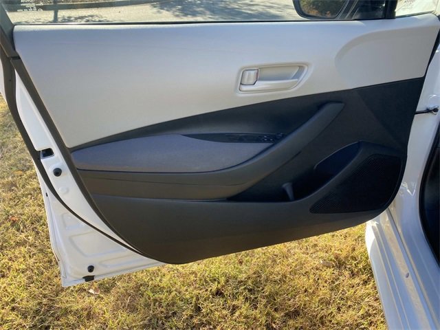 Used 2023 Toyota Corolla LE w/ LE Convenience Package image 17