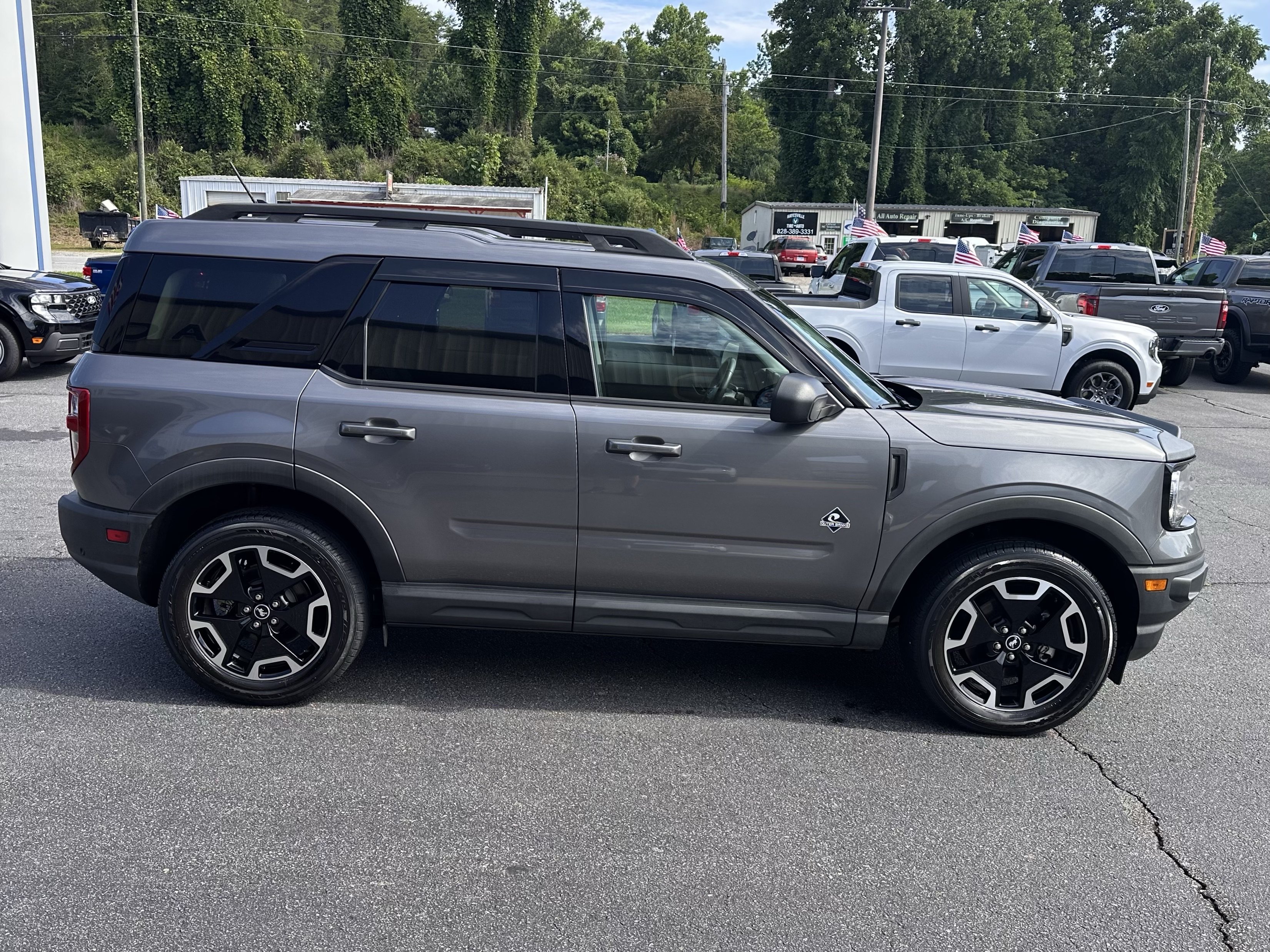 Certified 2023 Ford Bronco Sport Outer Banks AWD/4WD image 5