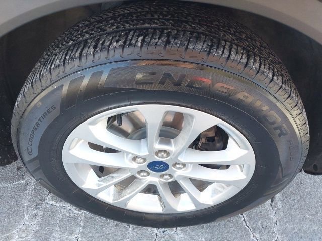 Certified 2022 Ford Escape SE image 11