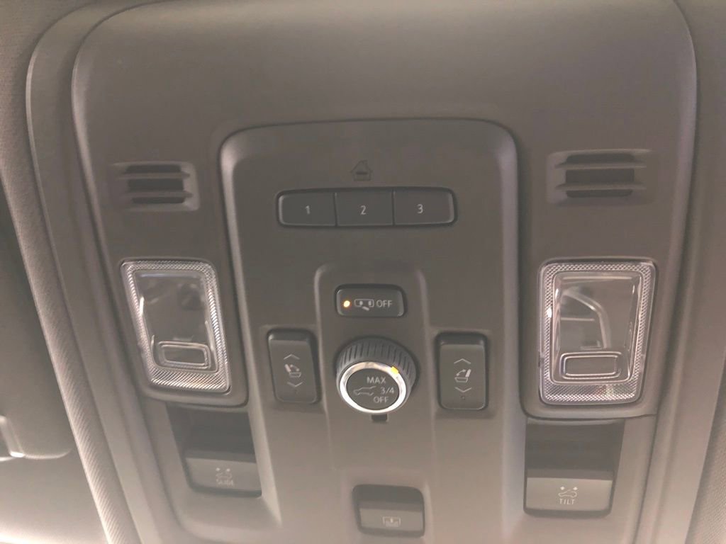 Used 2022 Chevrolet Tahoe Z71 w/ Z71 Off-Road Package image 34