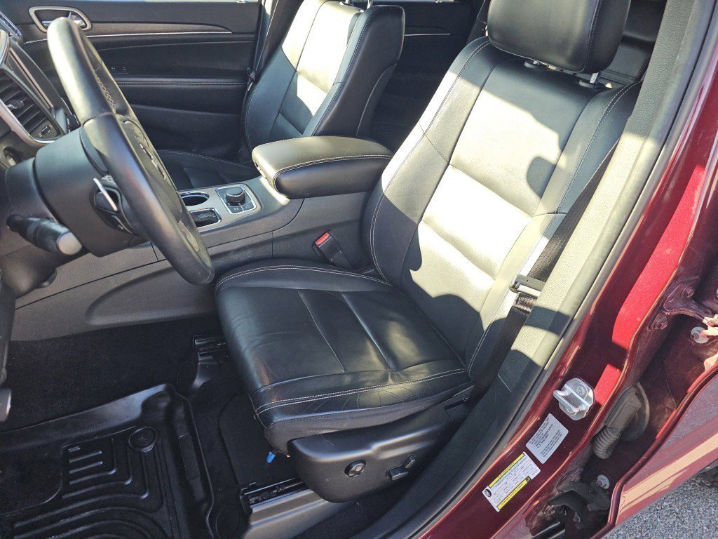 Used 2017 Jeep Grand Cherokee Limited w/ Trailer Tow Group IV image 6