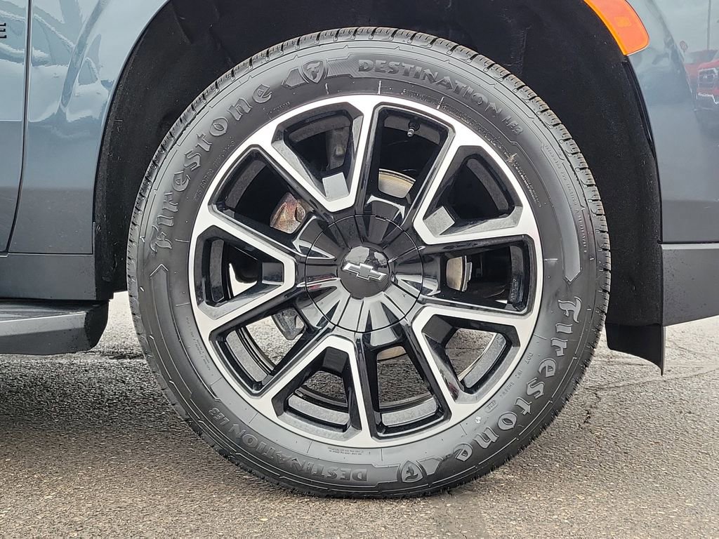 Used 2021 Chevrolet Tahoe RST w/ Luxury Package image 9