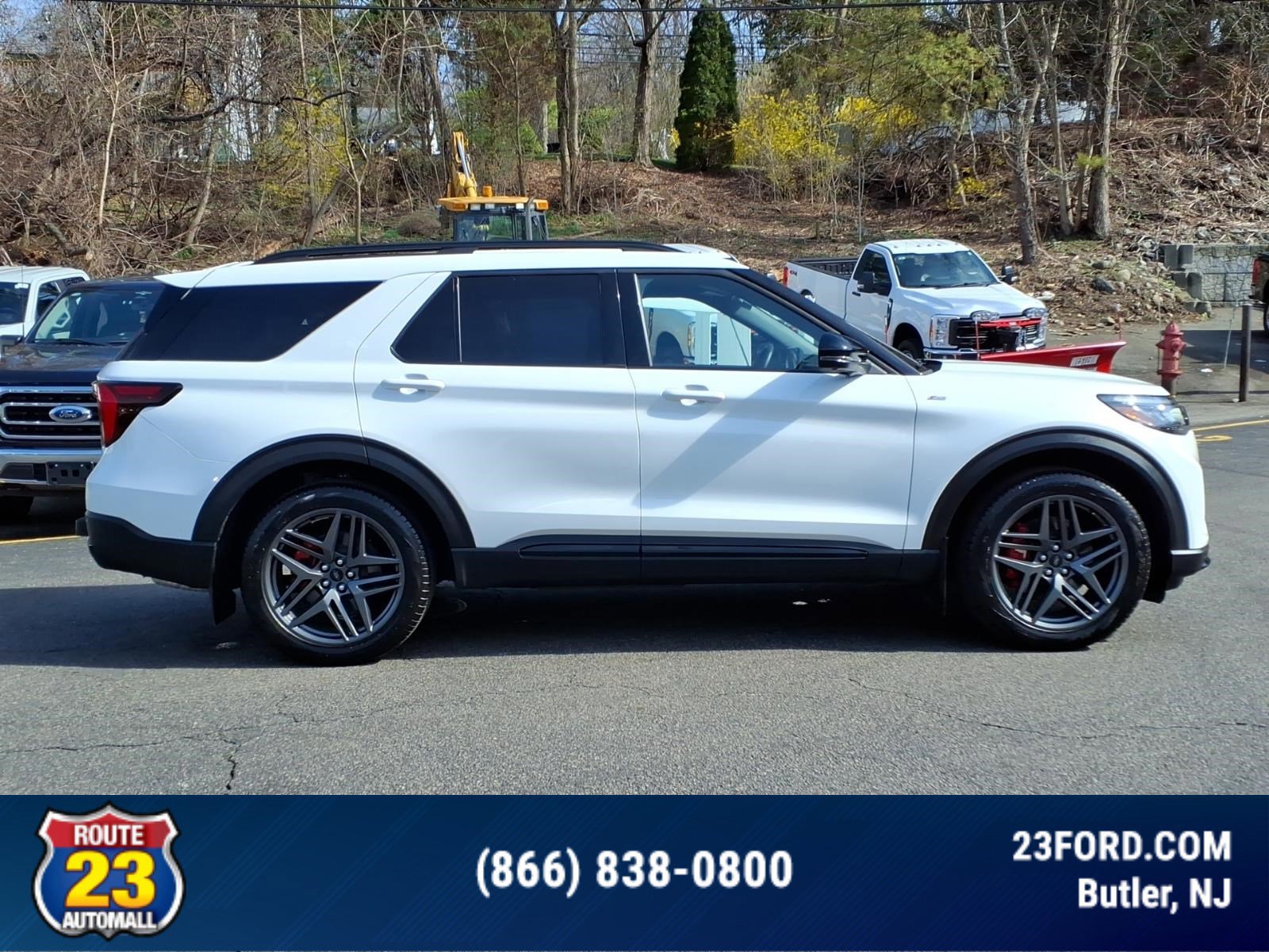 Certified 2025 Ford Explorer ST-Line w/ Premium Package AWD/4WD image 6