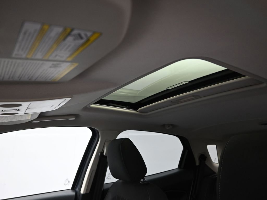 Certified 2018 Ford EcoSport SE image 54