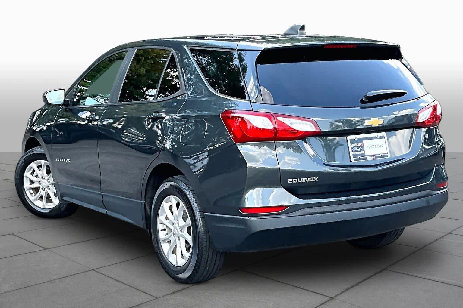 Used 2021 Chevrolet Equinox LS w/ LS Convenience Package FWD image 12
