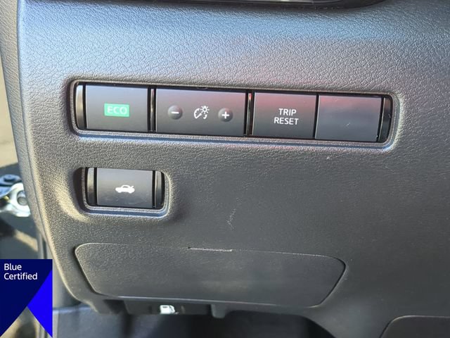 Used 2025 Nissan Sentra SV FWD image 16