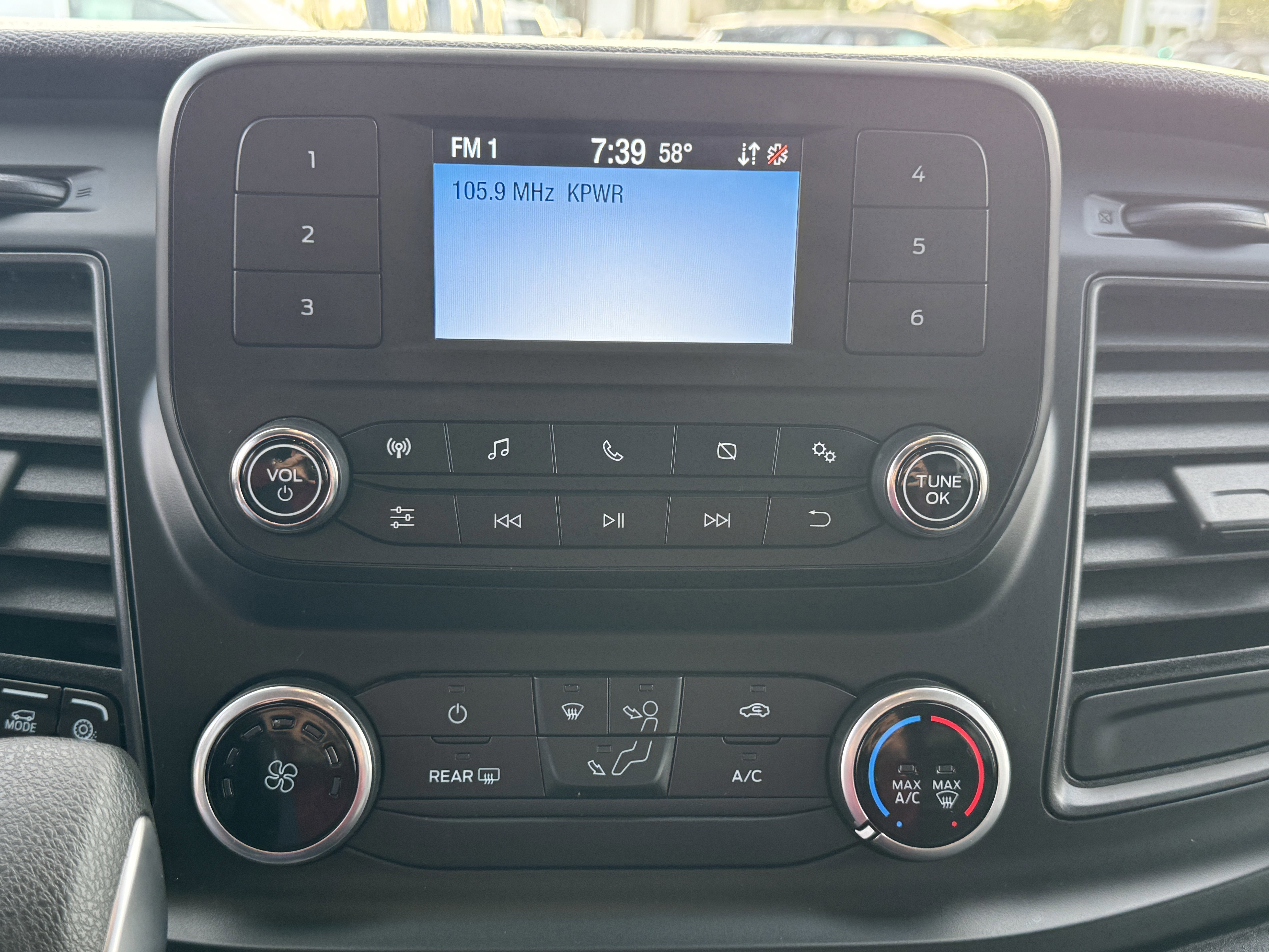 Certified 2023 Ford Transit 350 XL image 22