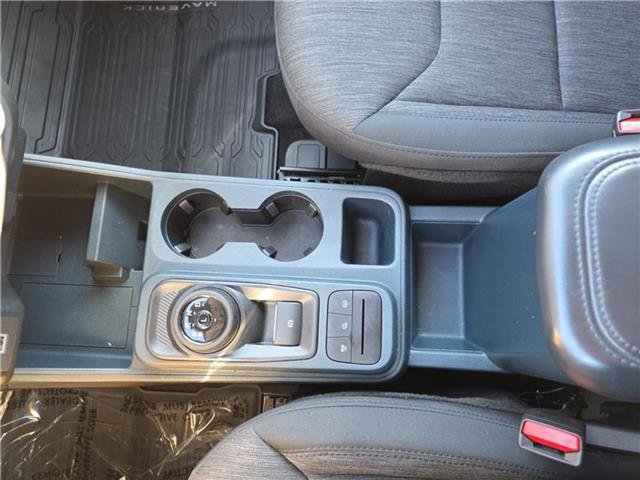 Certified 2023 Ford Maverick XLT w/ Black Appearance Package image 18