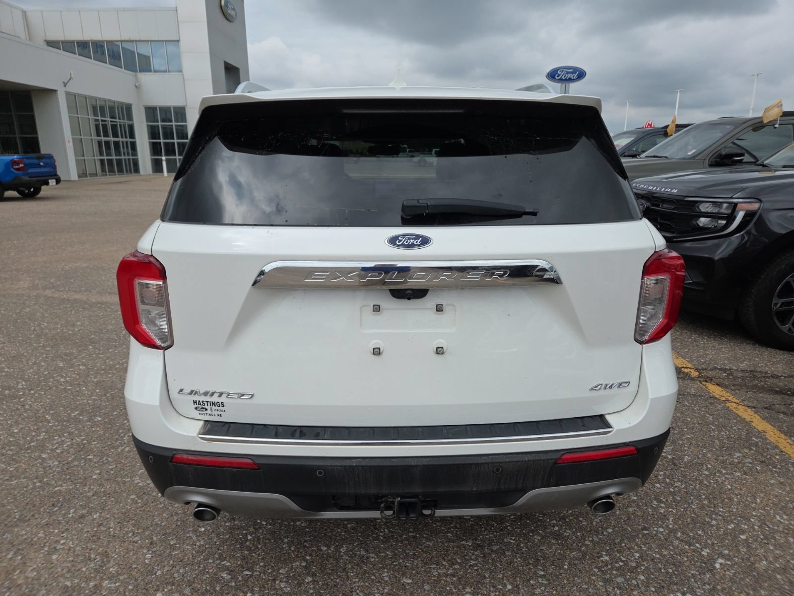 Certified 2022 Ford Explorer Limited w/ Equipment Group 301A AWD/4WD image 4