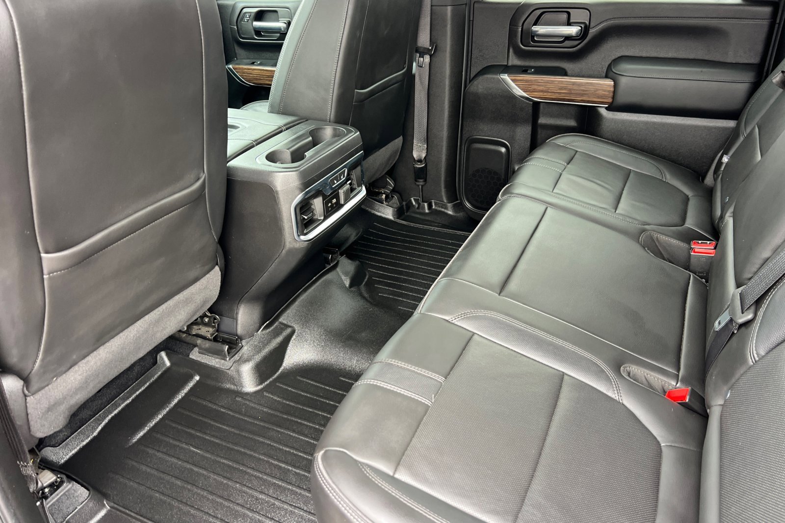 Used 2020 Chevrolet Silverado 2500 High Country w/ Z71 Off-Road Package image 13